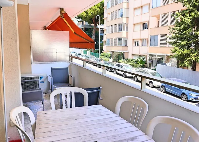 Appartement Proche Croisette, T2 Avec Terrasse, By Palmazur Cannes