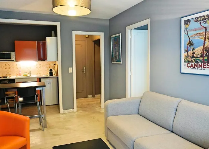 Proche Croisette, T2 Avec Terrasse, By Palmazur *